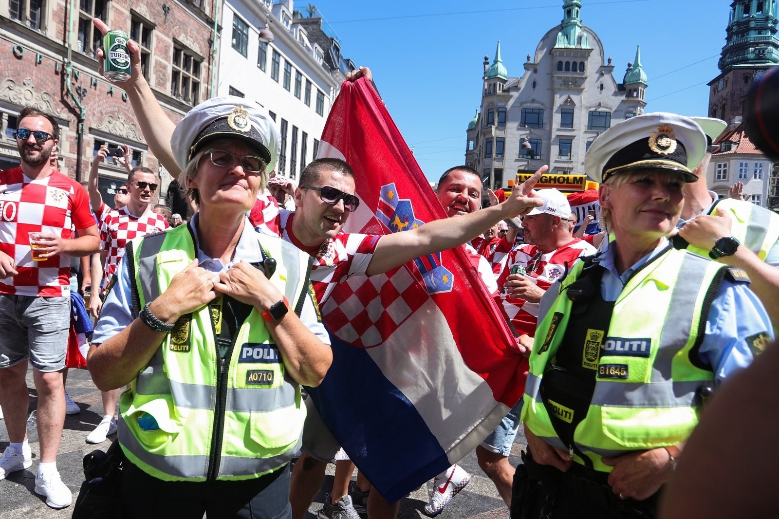 Hrvati očarali i danske policajke, pjevale su poznatu navijačku pjesmu - Najnovije vijesti 96f8be67 3829 42e1 90b4 e90ae571053a