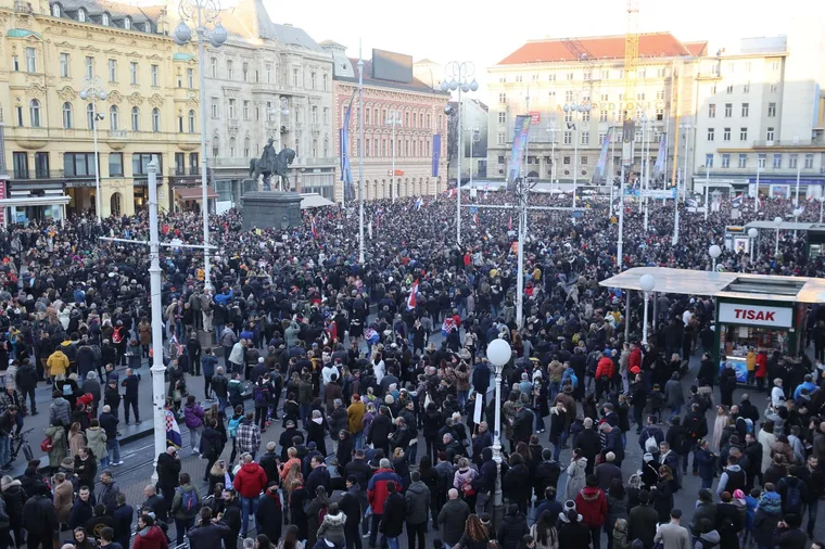prosvjeda protiv Covid mjera u središtu Zagreba