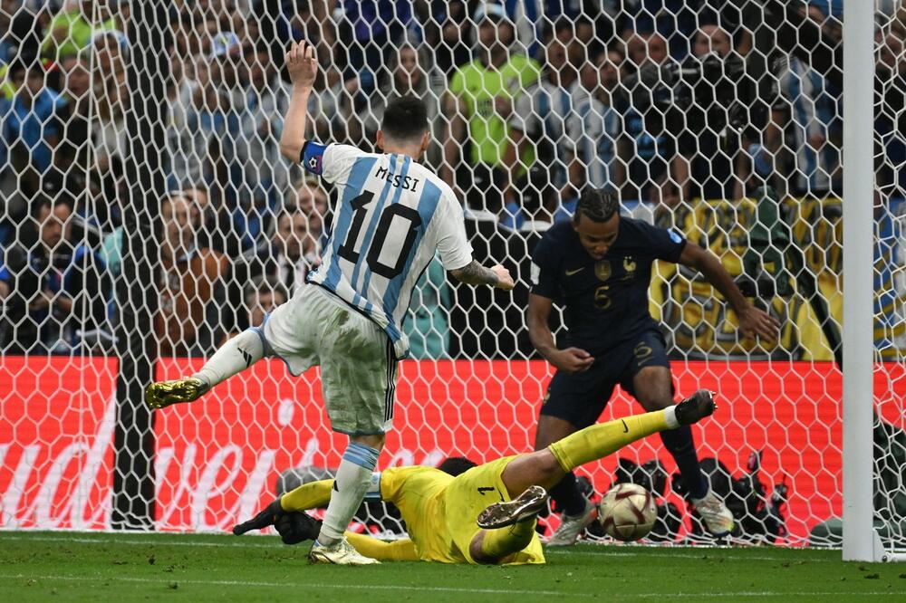 Gol Argentine za 3:2 trebao je biti poništen