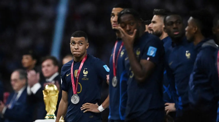 Francuskoj otkazan doček nogometaša