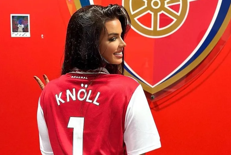 Ivana Knoll u Arsenalu