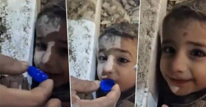 Ovaj dječačić je proveo gotovo dva dana u ruševinama prije nego što je okusio vodu iz čepa