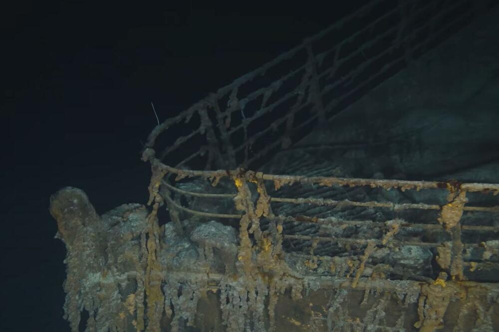Traje potraga za podmornicom koja je išla do Titanica