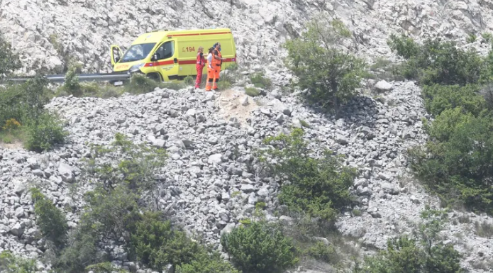 Vojni helikopter koji je pao kod Drniša