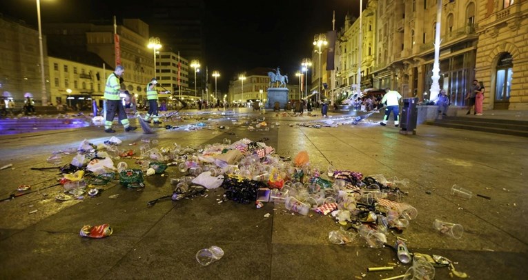 trg nakon gledanja utakmice u Zagrebu
