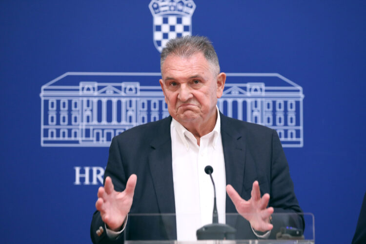 Zagreb: Reformisti o novim mjerama Vlade