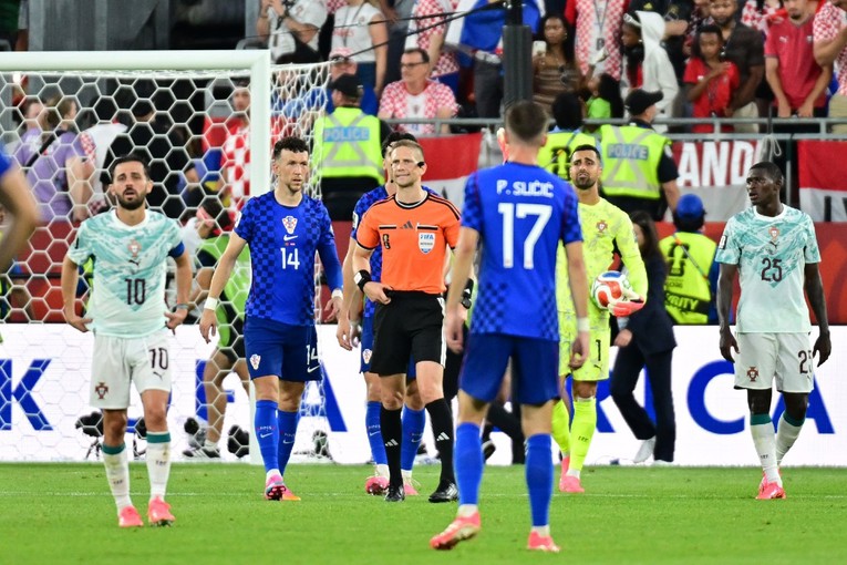 Srpski komentator u deliriju pratio dramu Hrvatske i Portugala: Njegova reakcija postala viralna